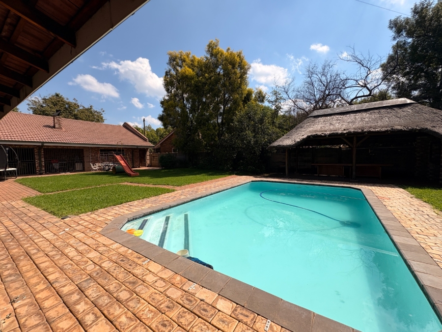 4 Bedroom Property for Sale in Stilfontein Ext 4 North West